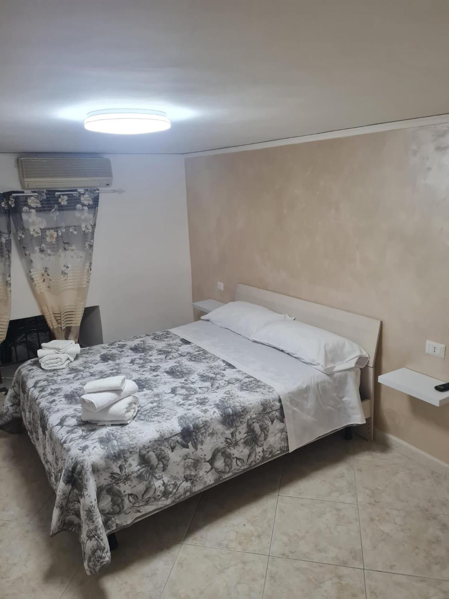 Casa Mery Neapel Zimmer foto